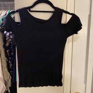 Black cold shoulder American Eagle top